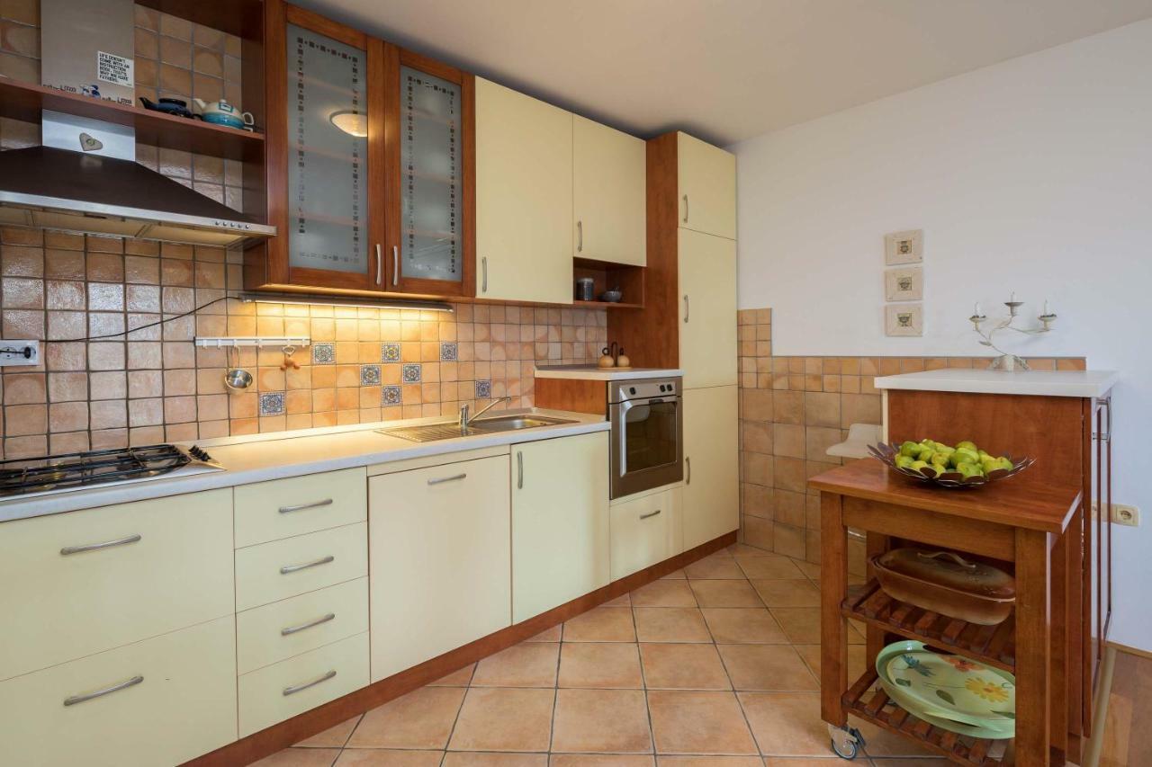 Apartamento Otium Kaštela Exterior foto